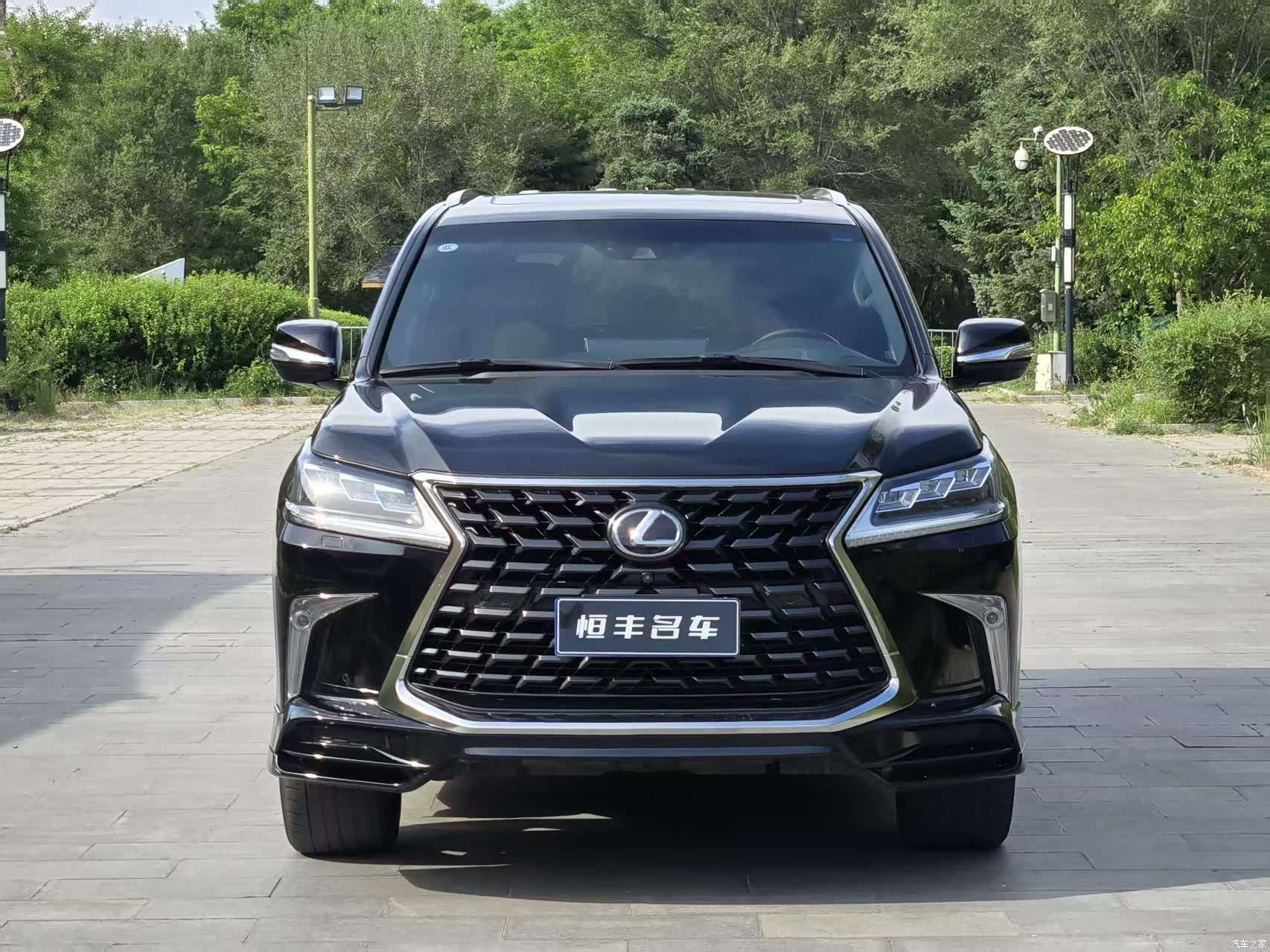 Lexus LX, 2022 2