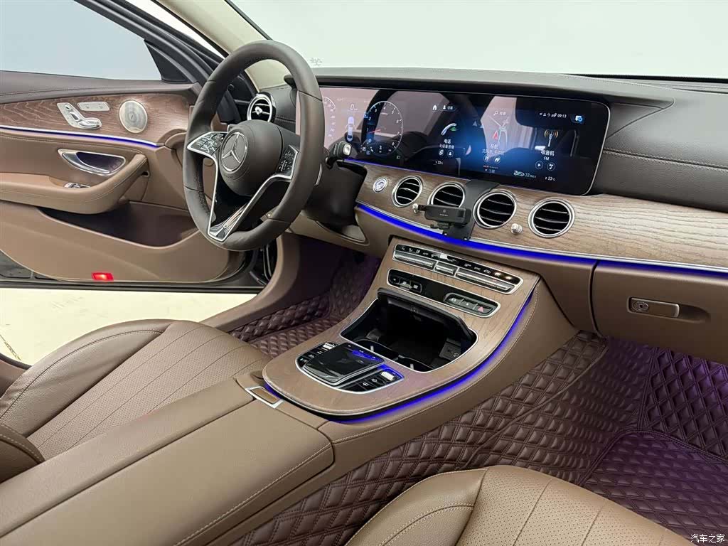 Mercedes-Benz E-Class, 2022 22