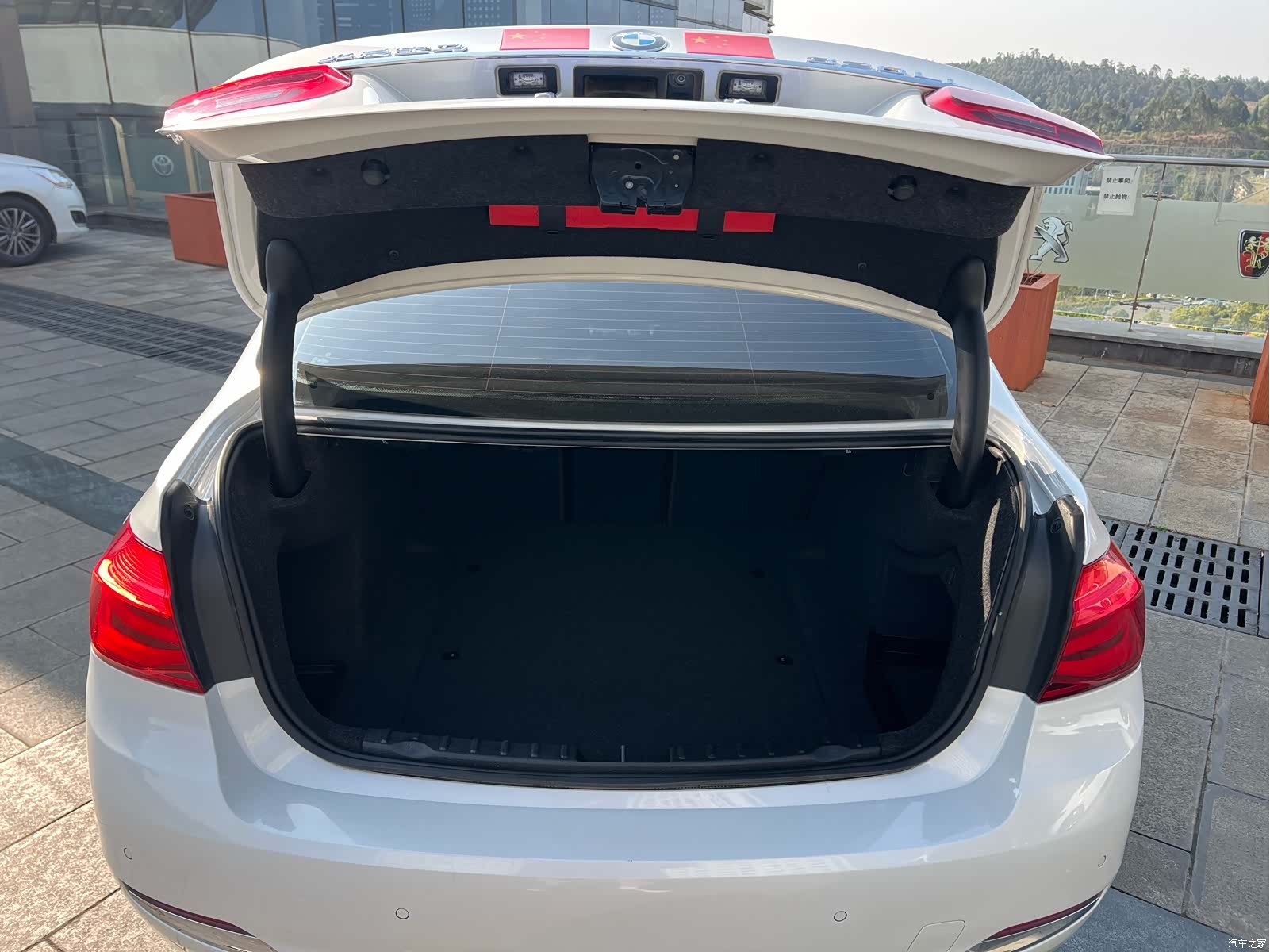 BMW 3 Series, 2018 23