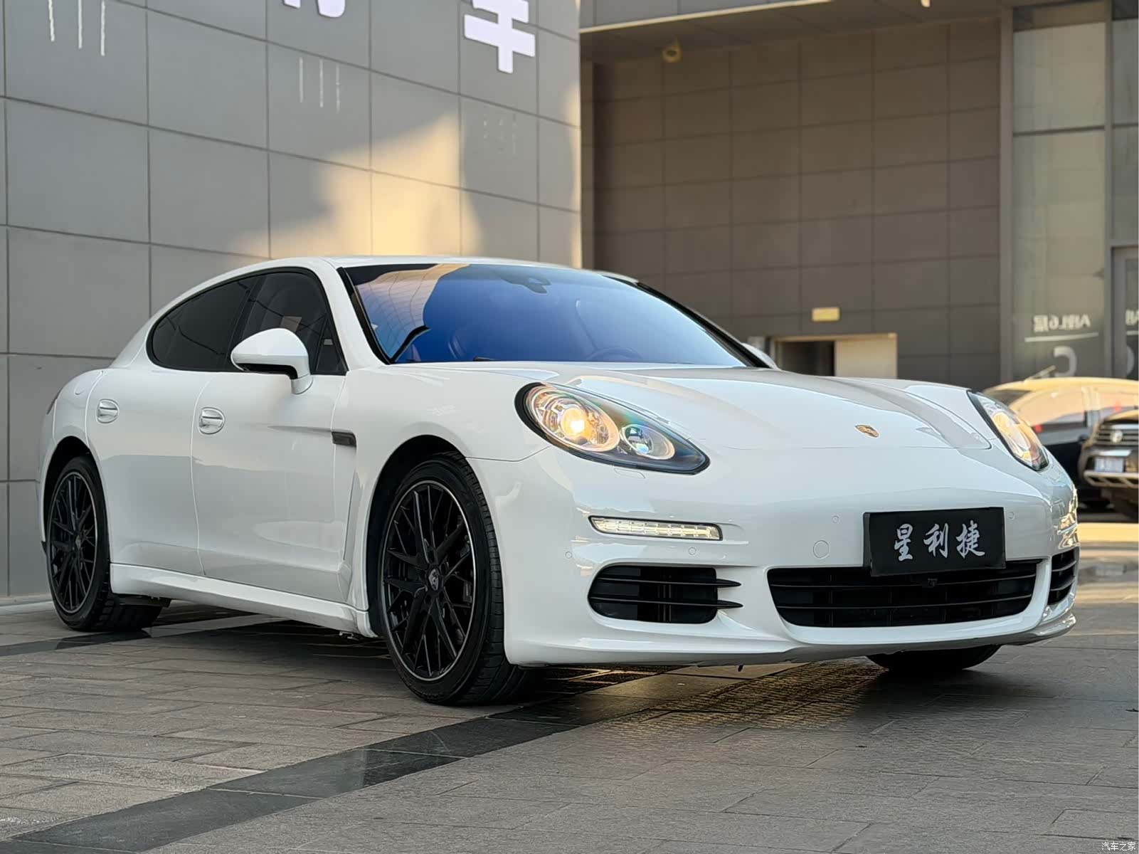 Porsche Panamera, 2014 3