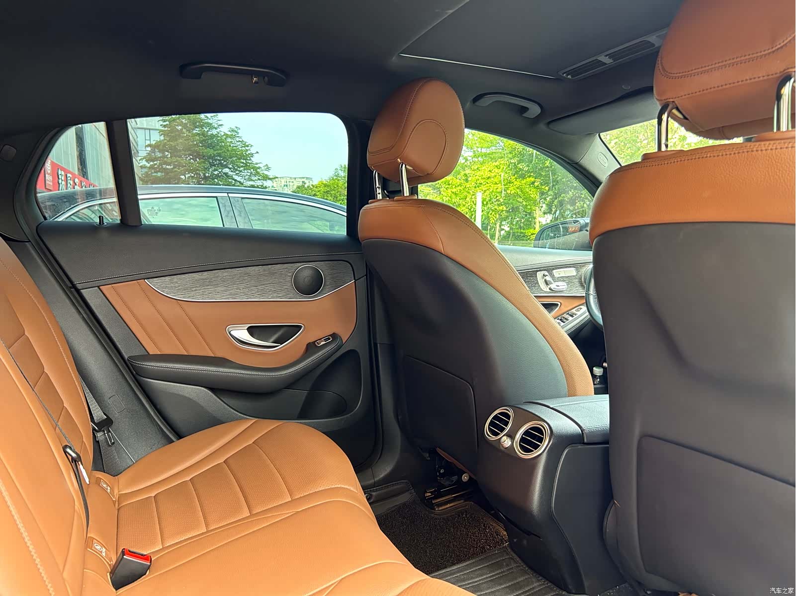 Mercedes-Benz GLC, 2023 11