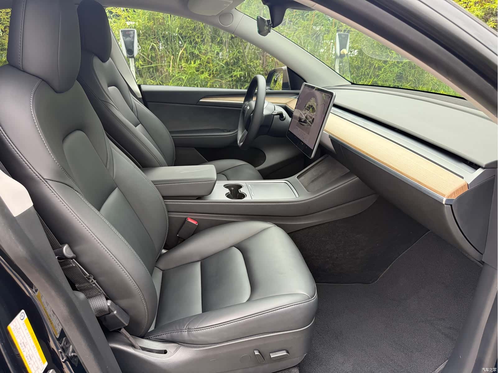 Tesla Model Y, 2021 14