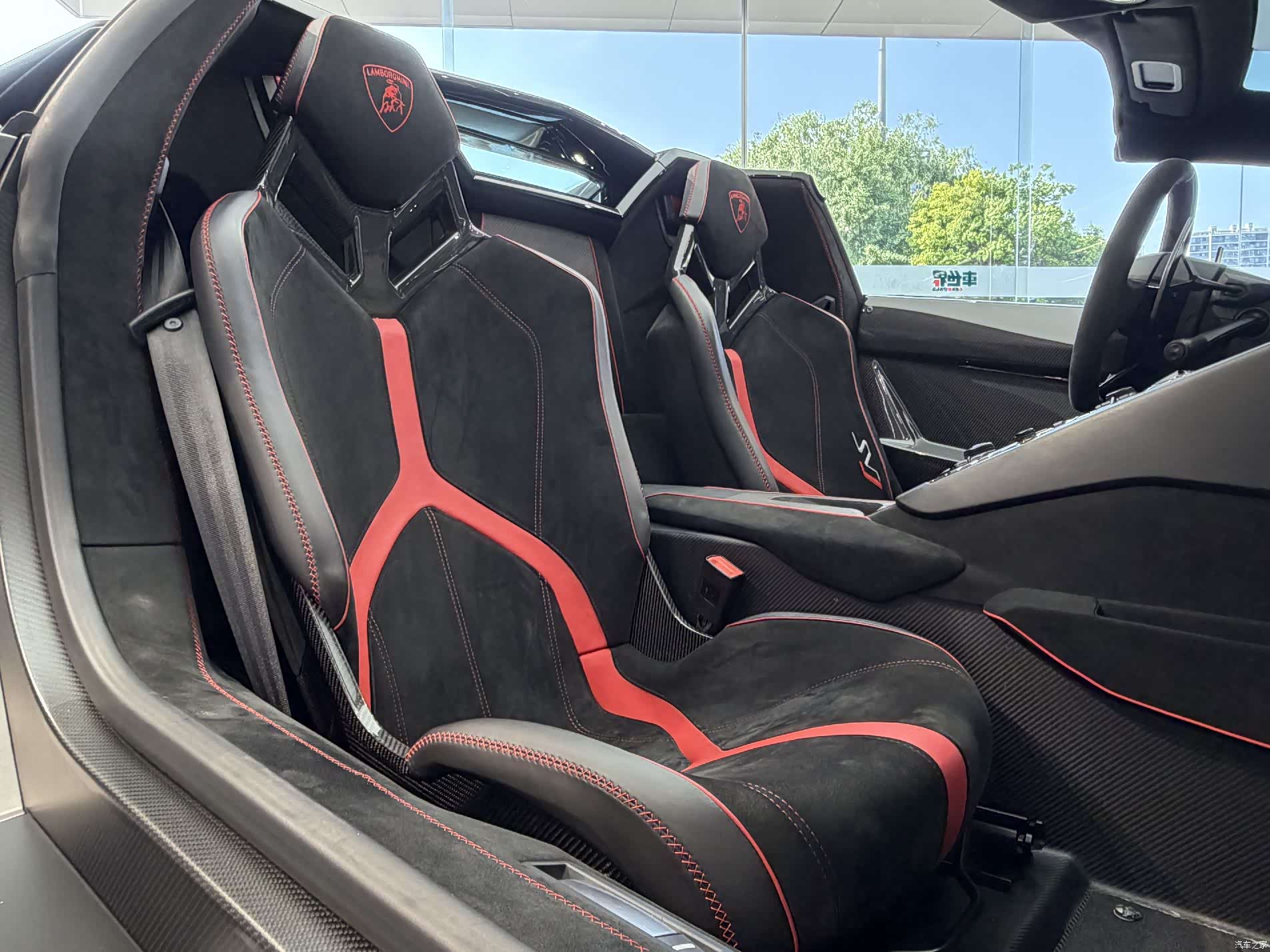 Lamborghini Aventador, 2020 9