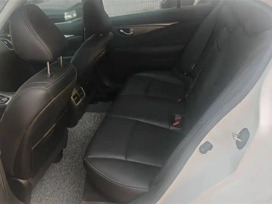 Infiniti Q50L Infiniti Q50L
