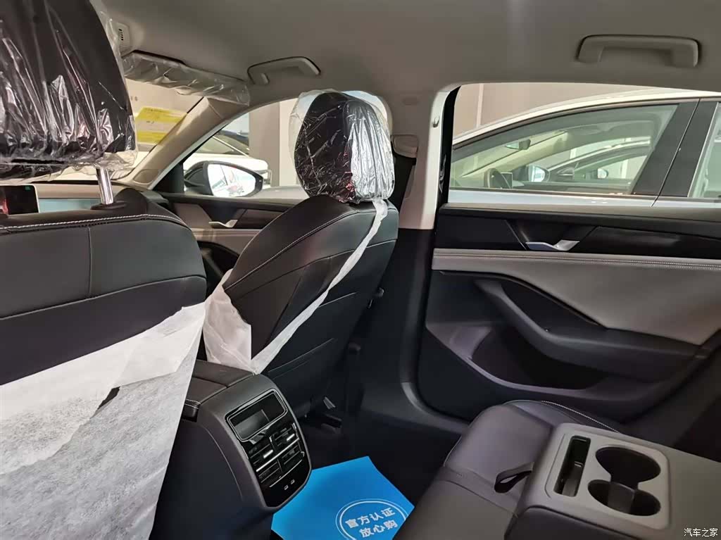 Volkswagen Magotan, 2026 7
