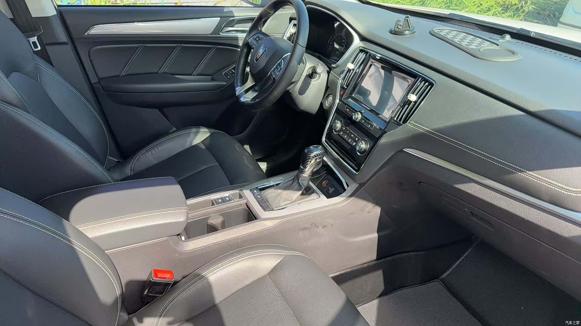 Roewe RX5, 2018 все фото