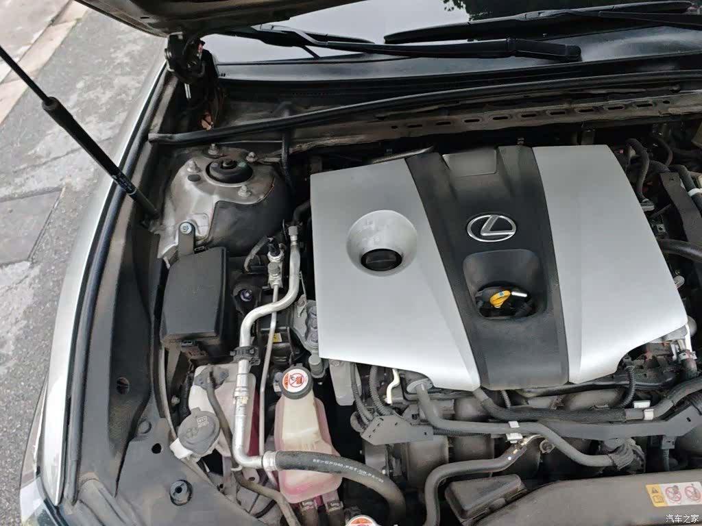 Lexus ES, 2019 21