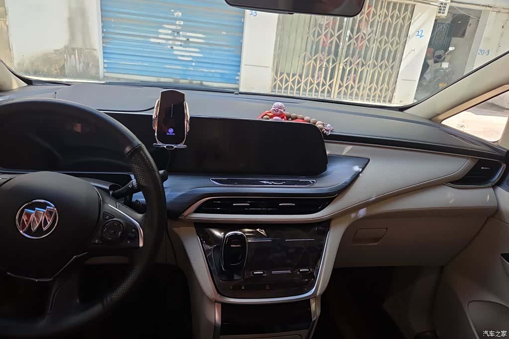 Buick GL8, 2024 13