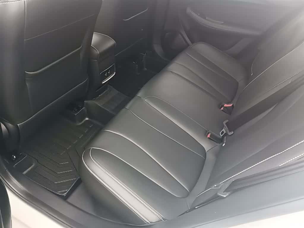 Roewe i5, 2021 17
