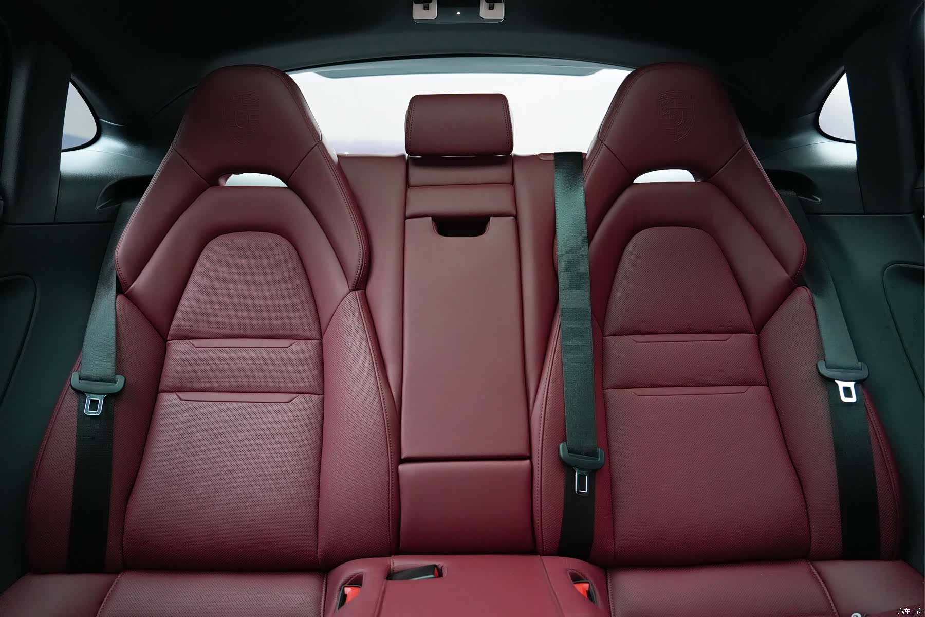 Porsche Panamera, 2023 25