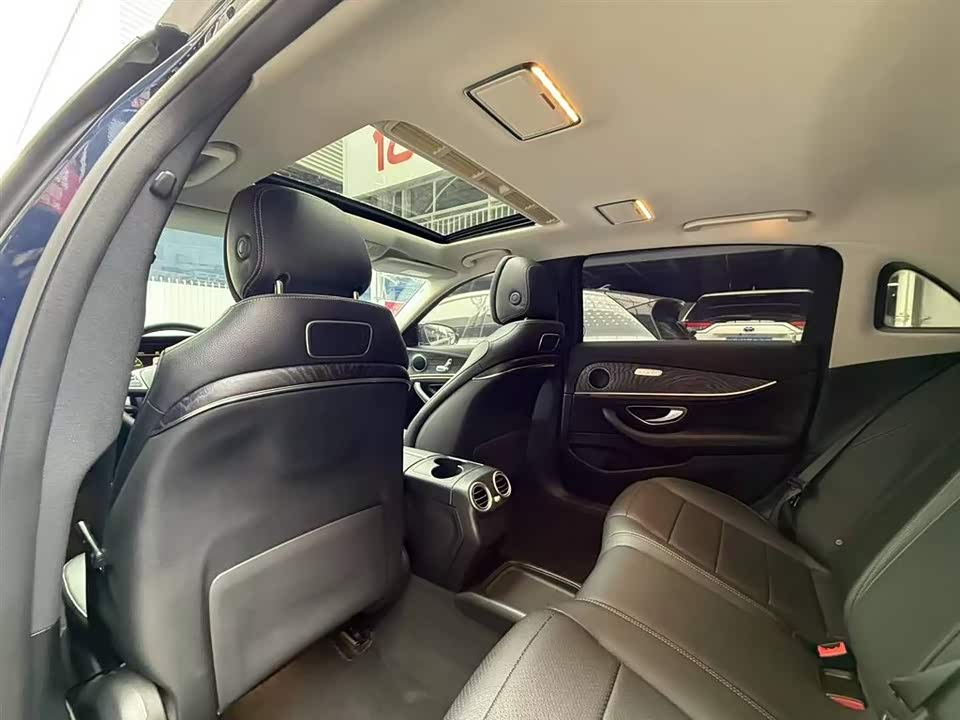 Mercedes-Benz E-class Mercedes-Benz E-class