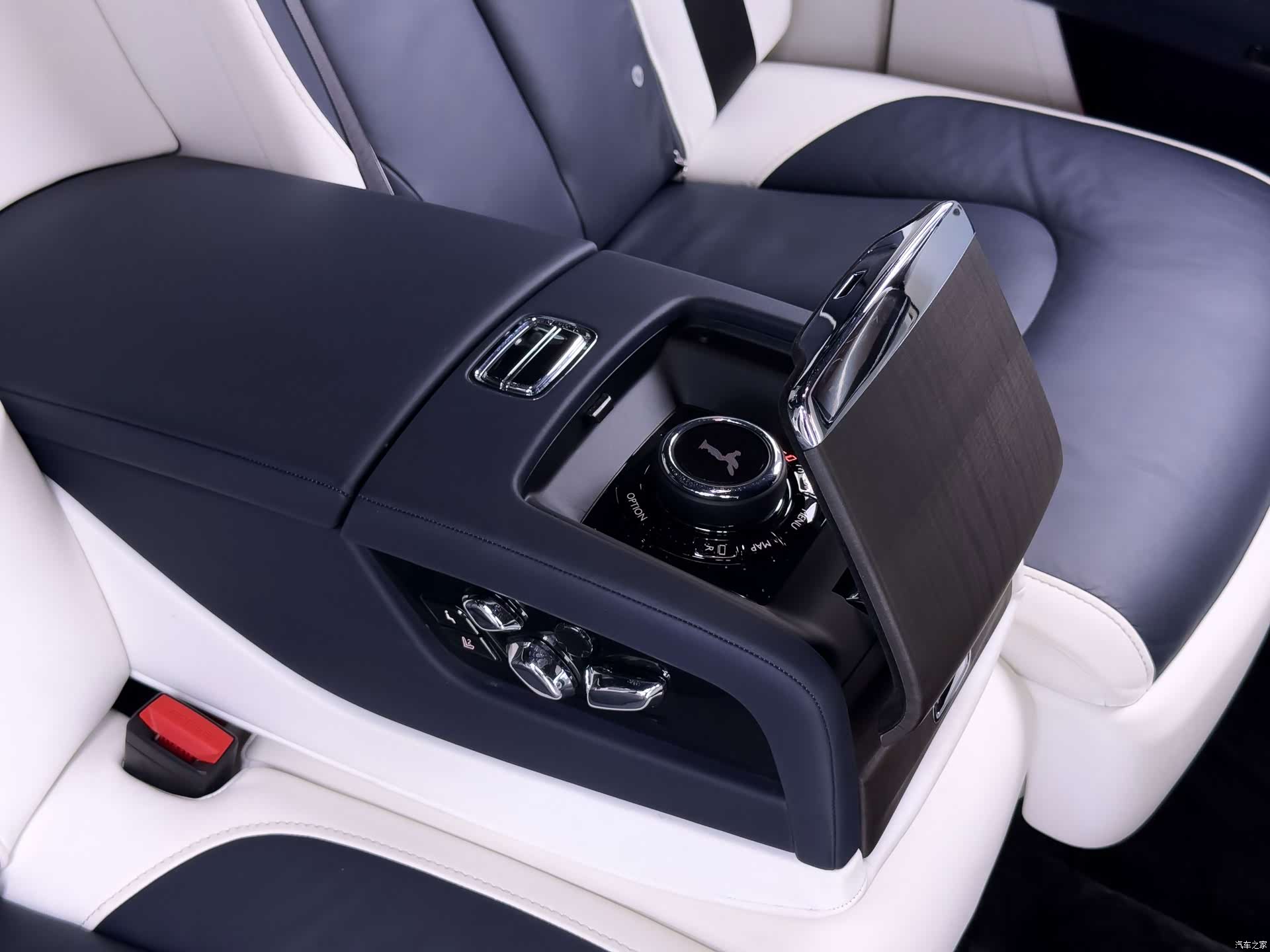 Rolls-Royce Ghost, 2021 34