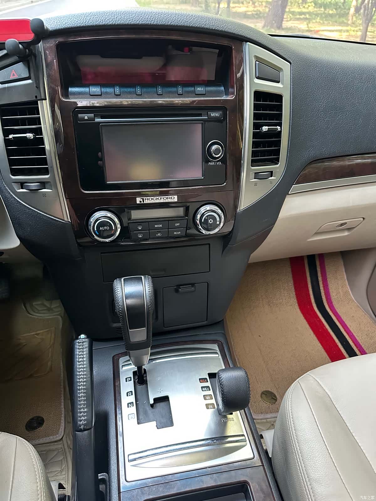 Mitsubishi Pajero, 2020 20