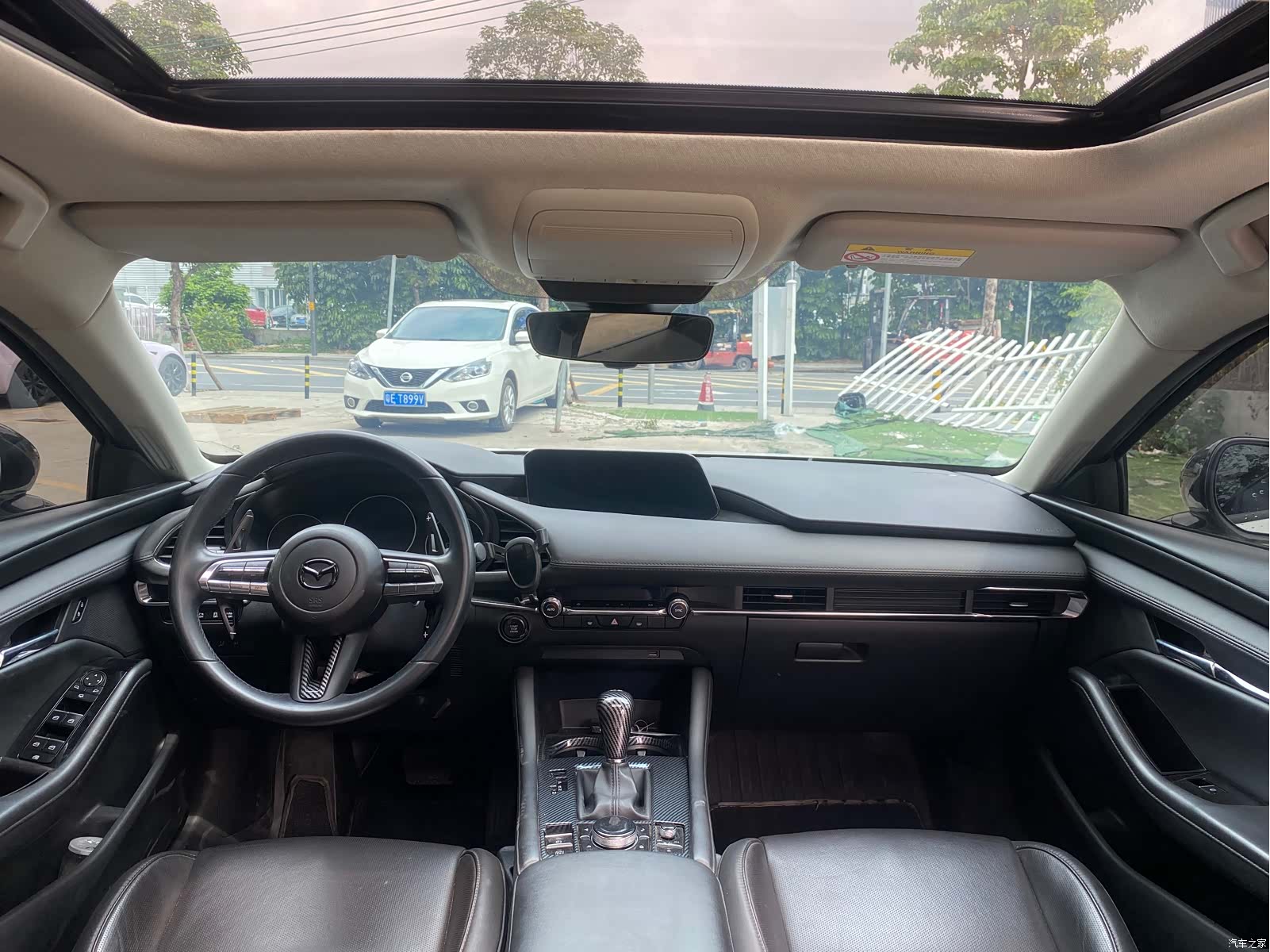 Mazda Mazda3, 2022 все фото