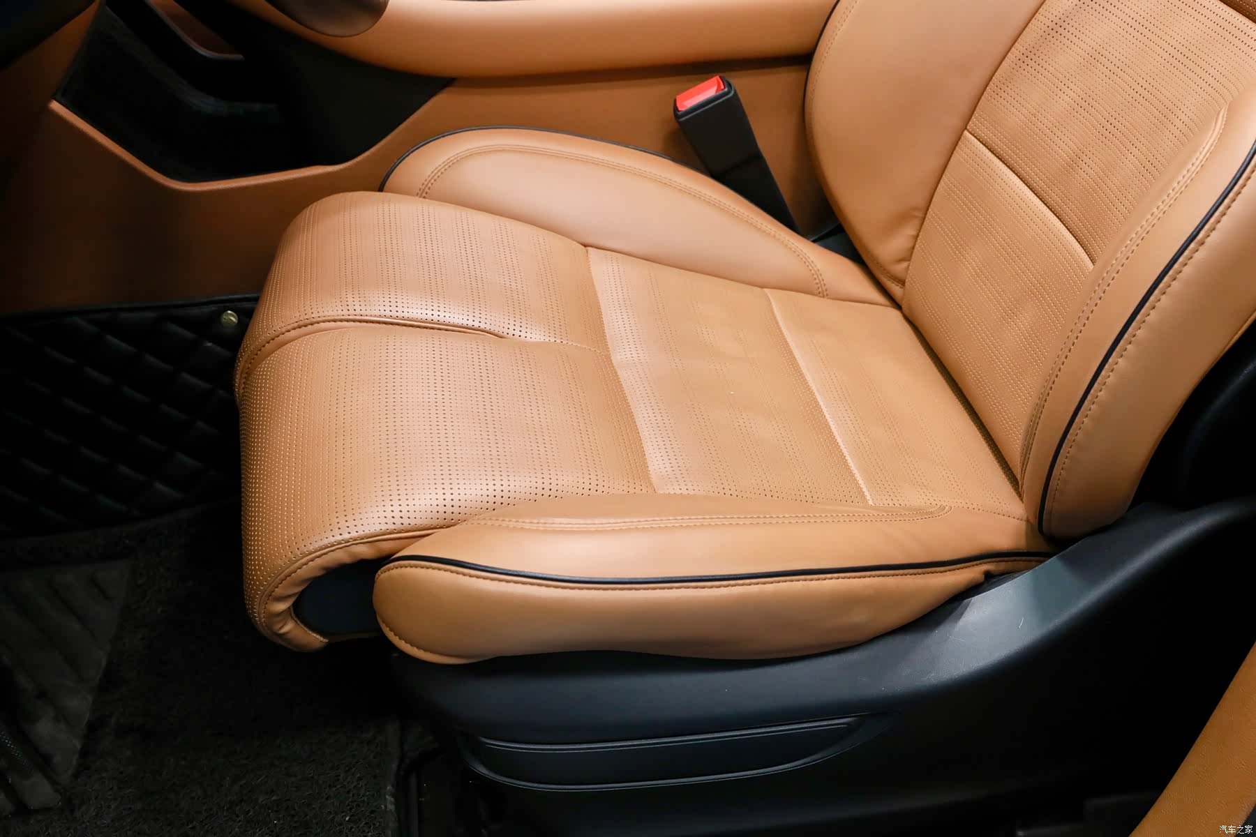 Lincoln Aviator, 2020 24