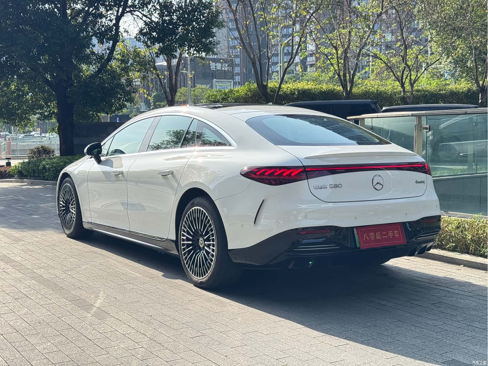 Mercedes-Benz EQS, 2023 4