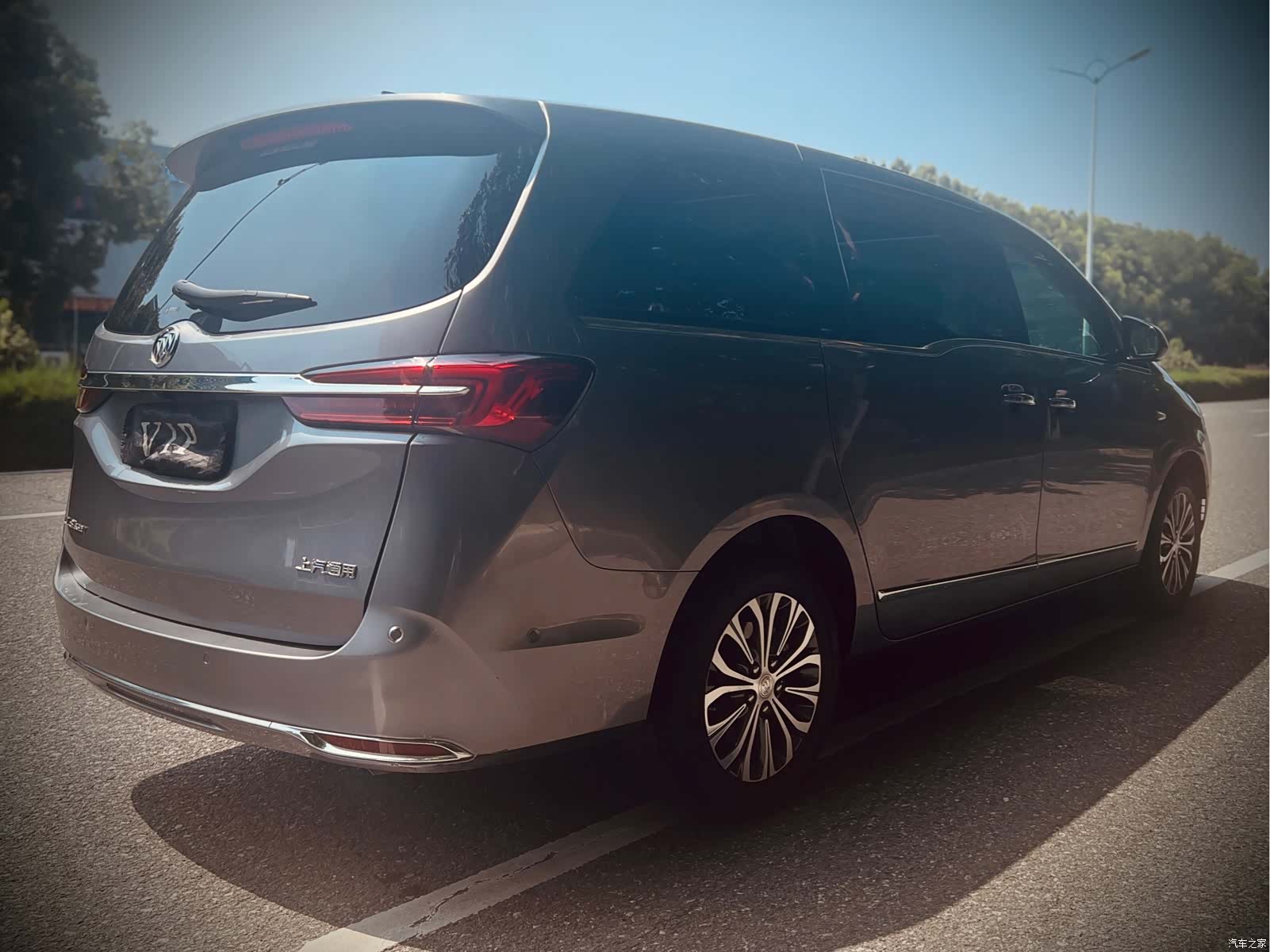 Buick GL8, 2020 7