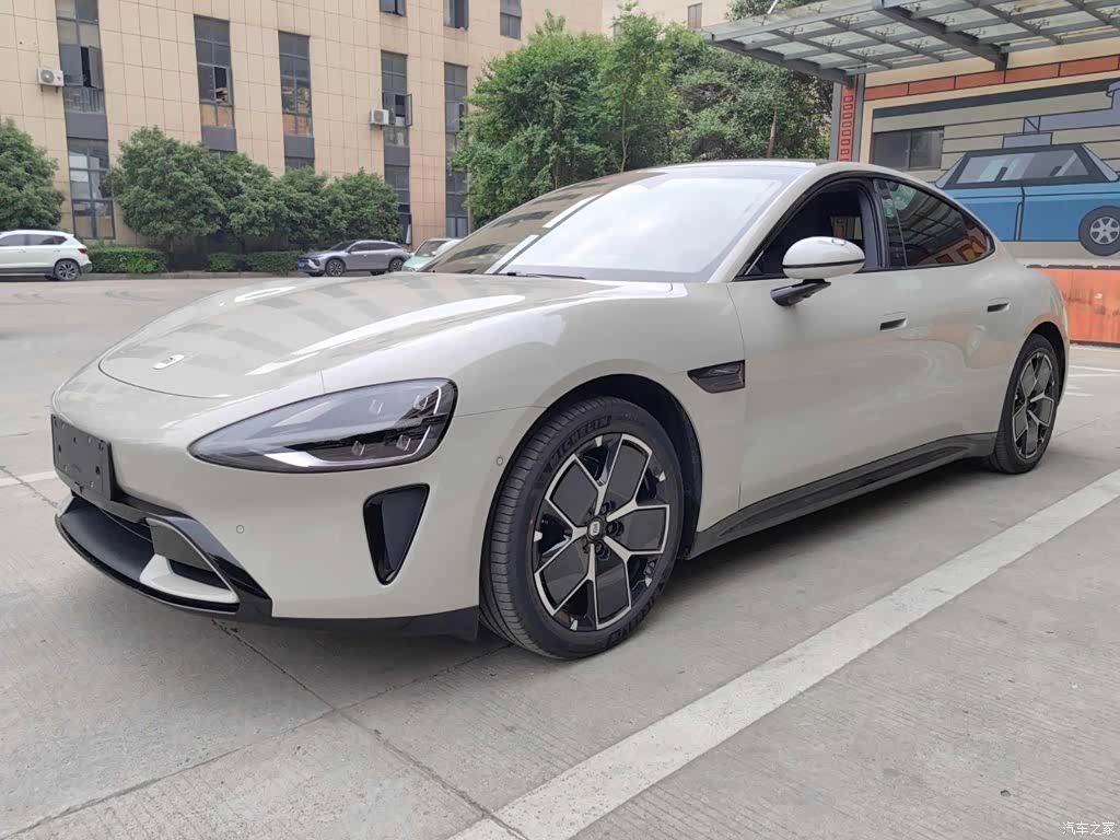 Xiaomi SU7, 2024 1