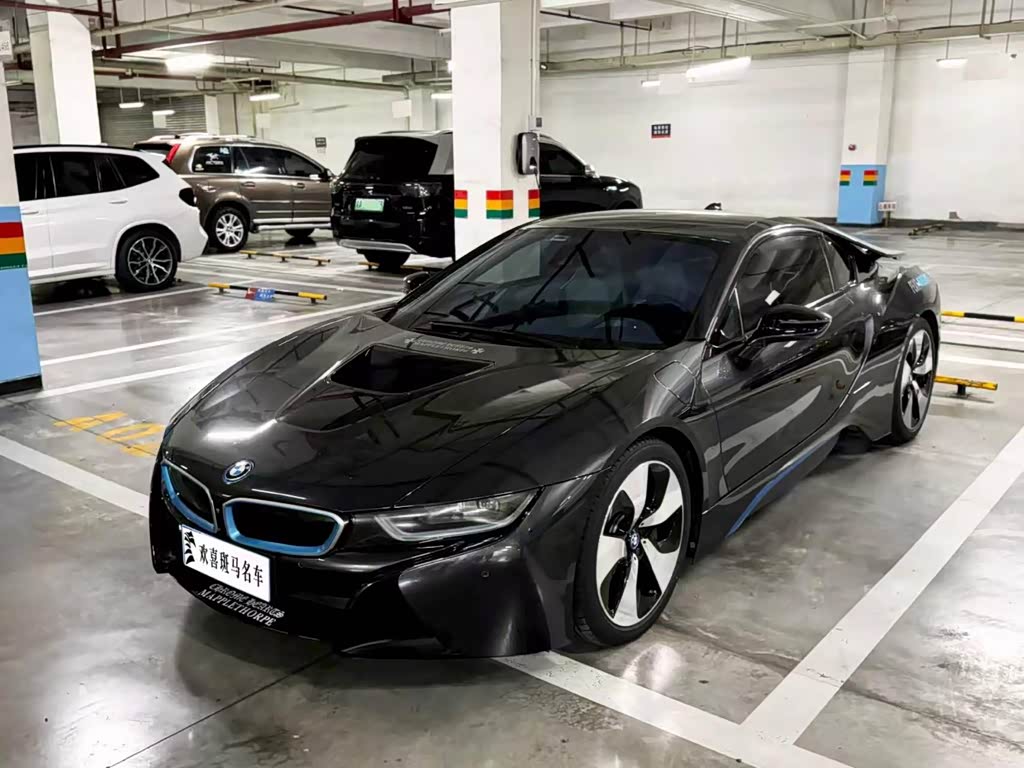 BMW i8