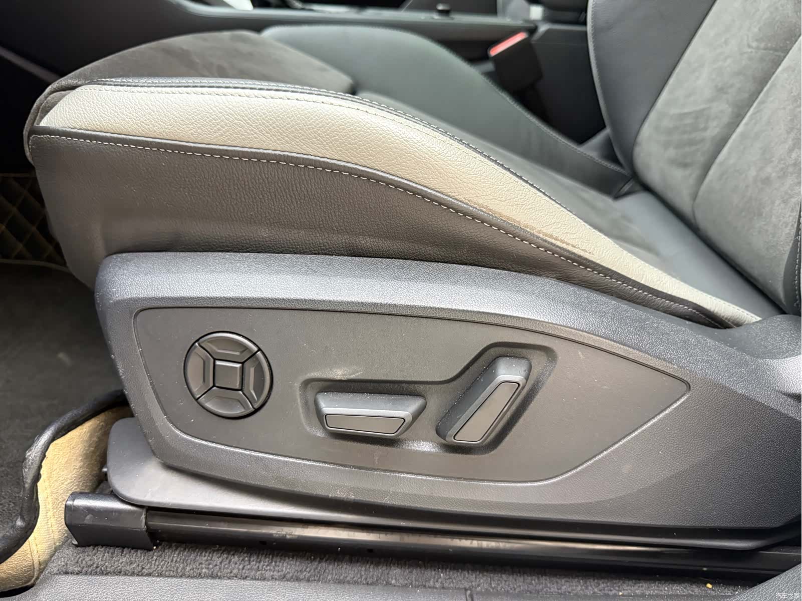 Audi Q3, 2021 13
