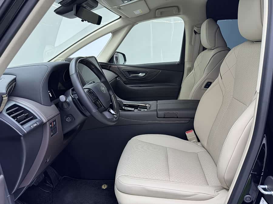 Toyota Alphard 2025, фото 11