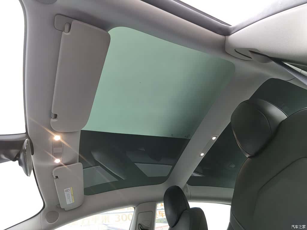 Tesla Model 3, 2022 14