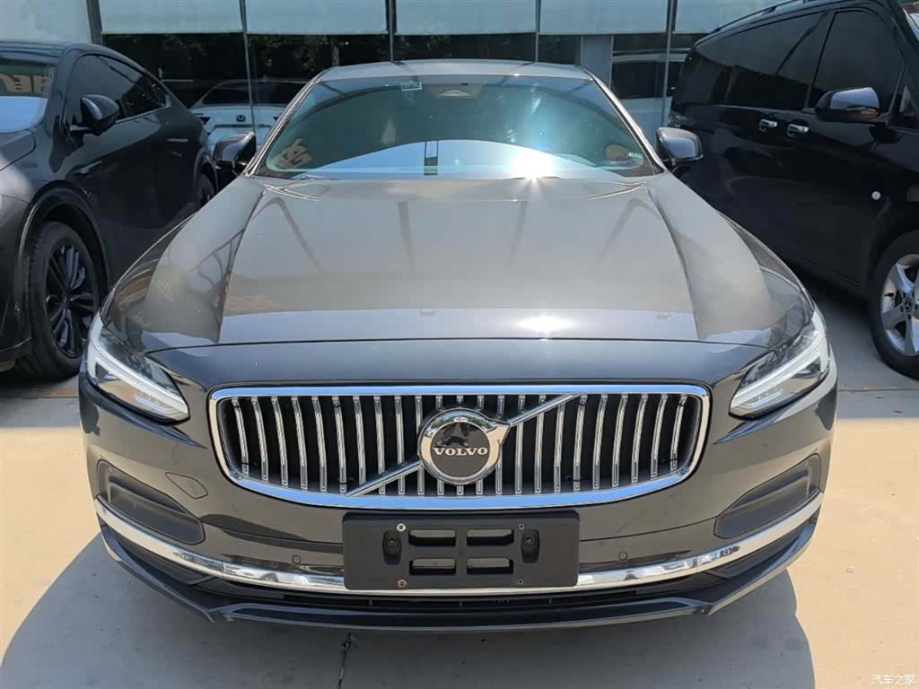 Volvo S90, 2022 3