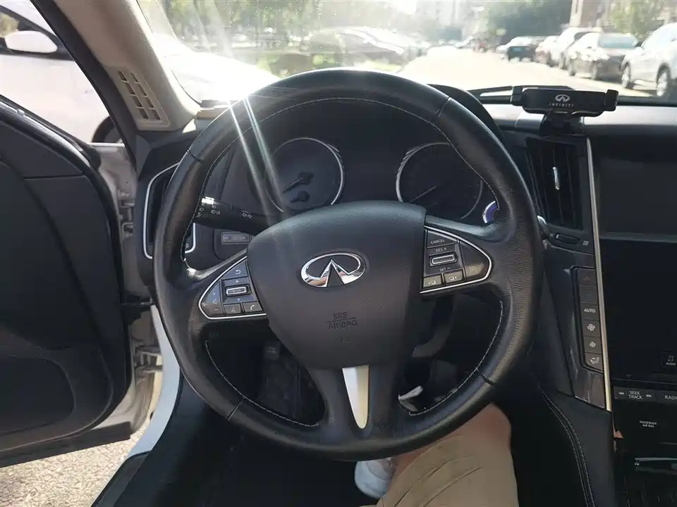 Infiniti Q50L Infiniti Q50L