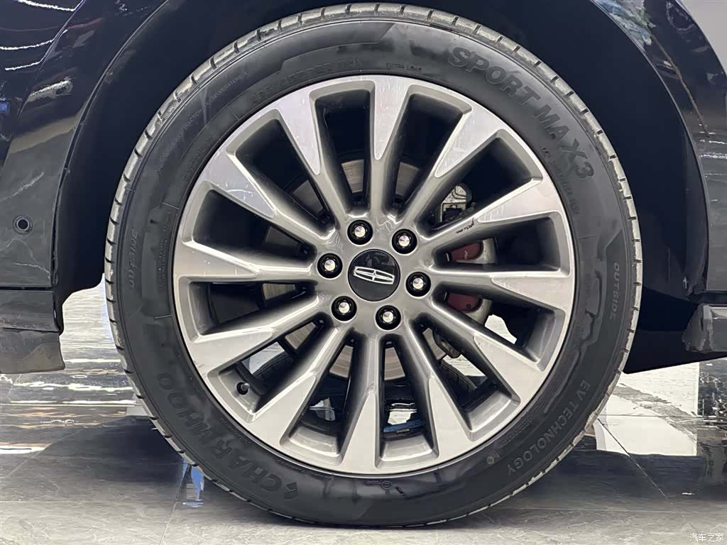 Lincoln Navigator, 2019 4