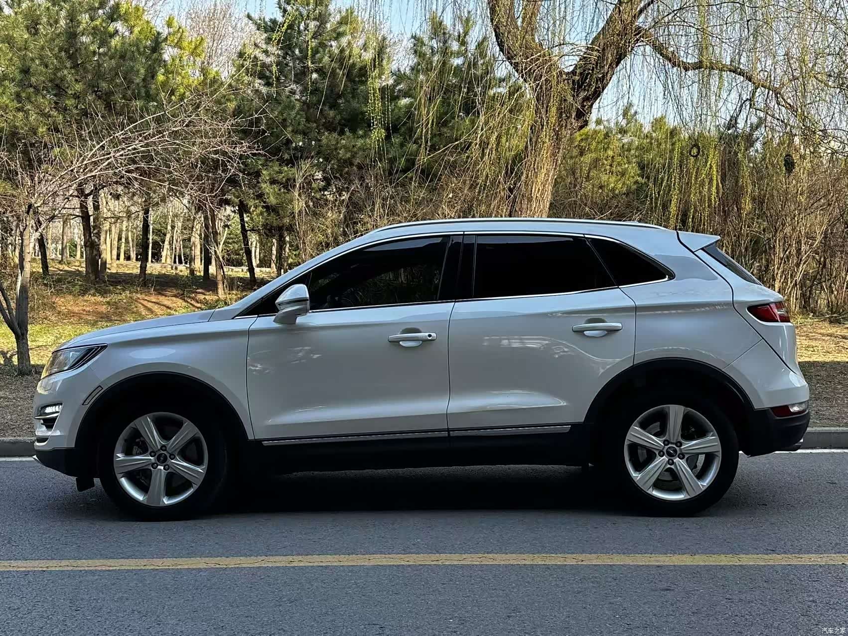 Lincoln MKC, 2017 3