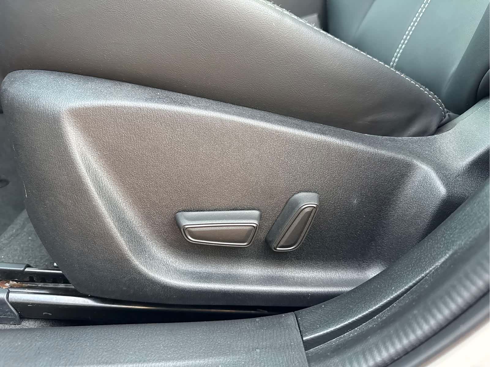 Mazda CX-4, 2023 14