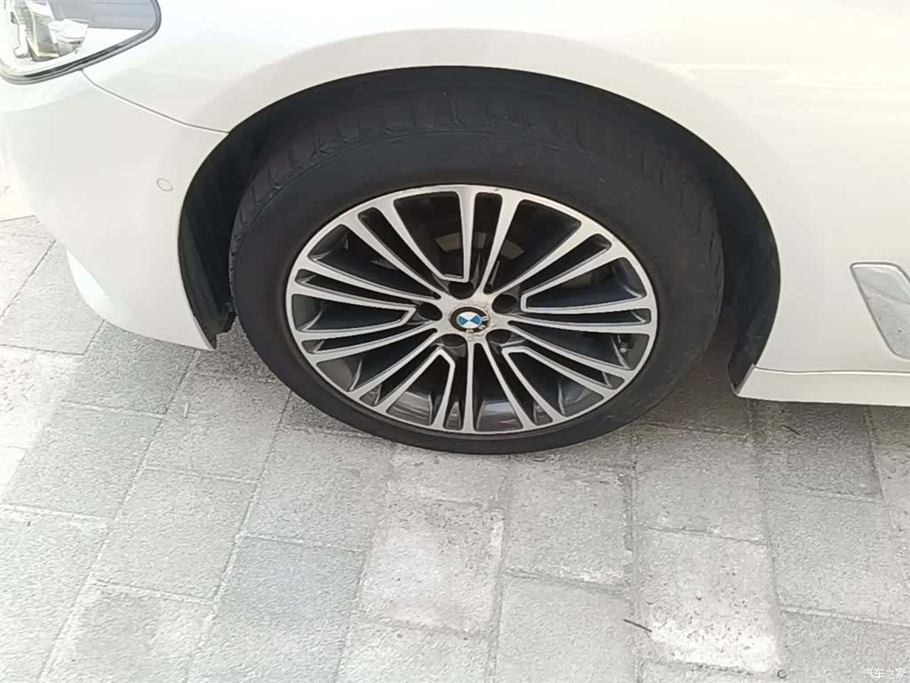BMW 5 Series, 2018 23