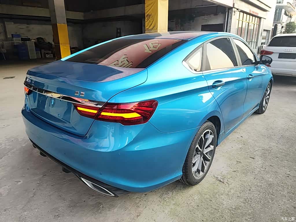 Geely Binray, 2022 7