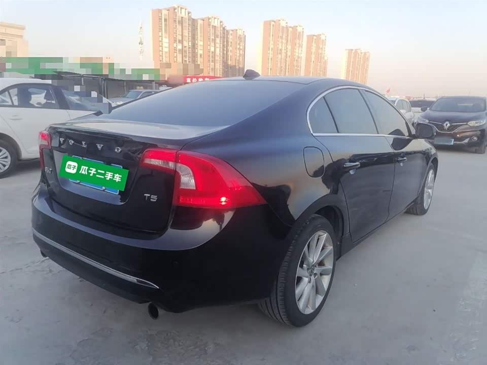 Volvo S60