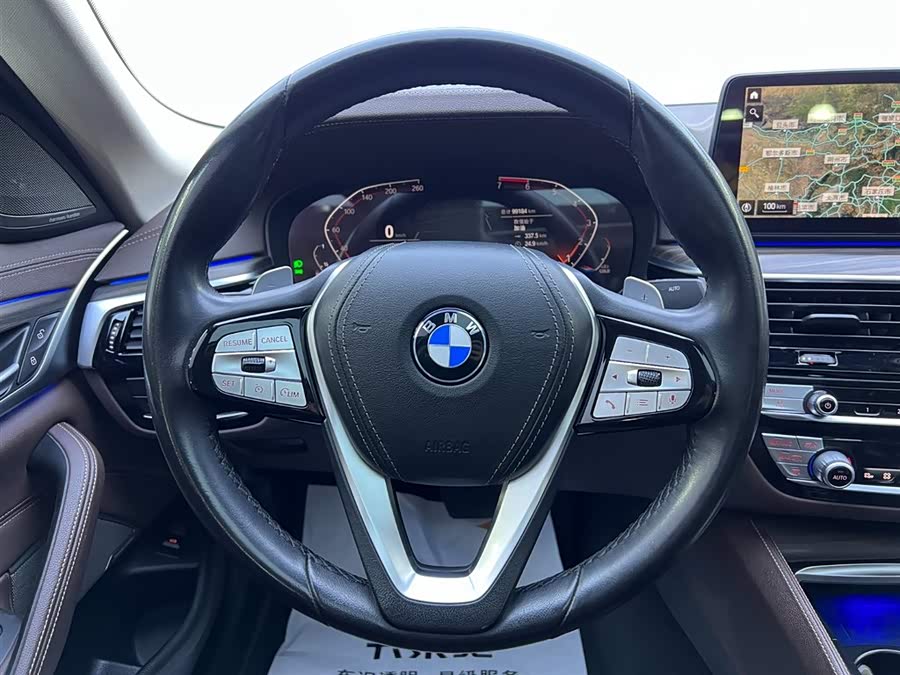BMW 5 Series 2021, фото 11