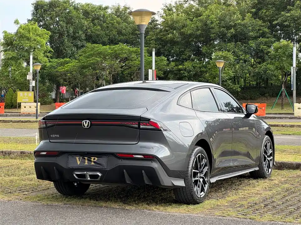 Changan UNI-V Smart iDD