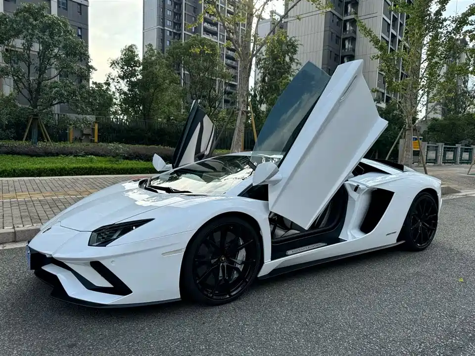 Lamborghini Aventador