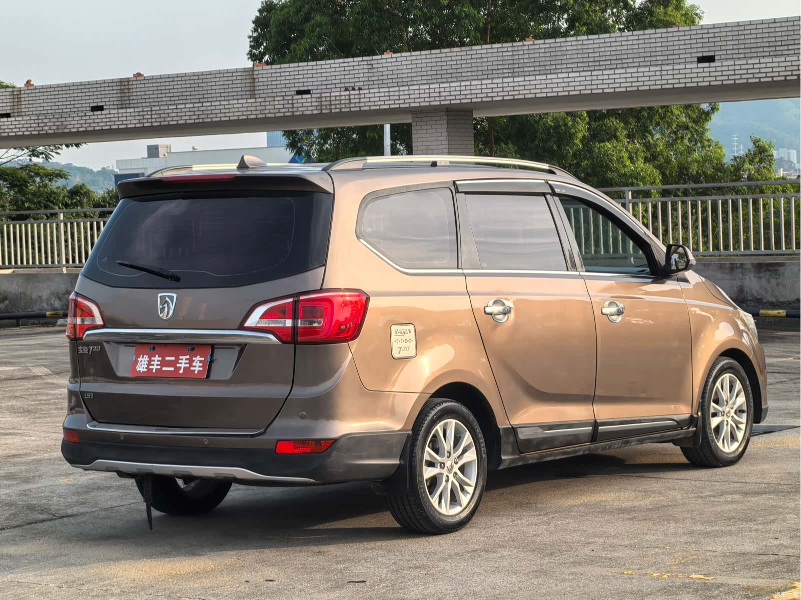 Wuling 730, 2017 15