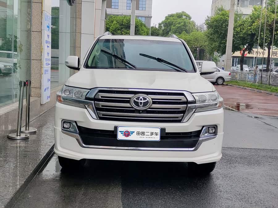Toyota Land Cruiser 2018, фото 2