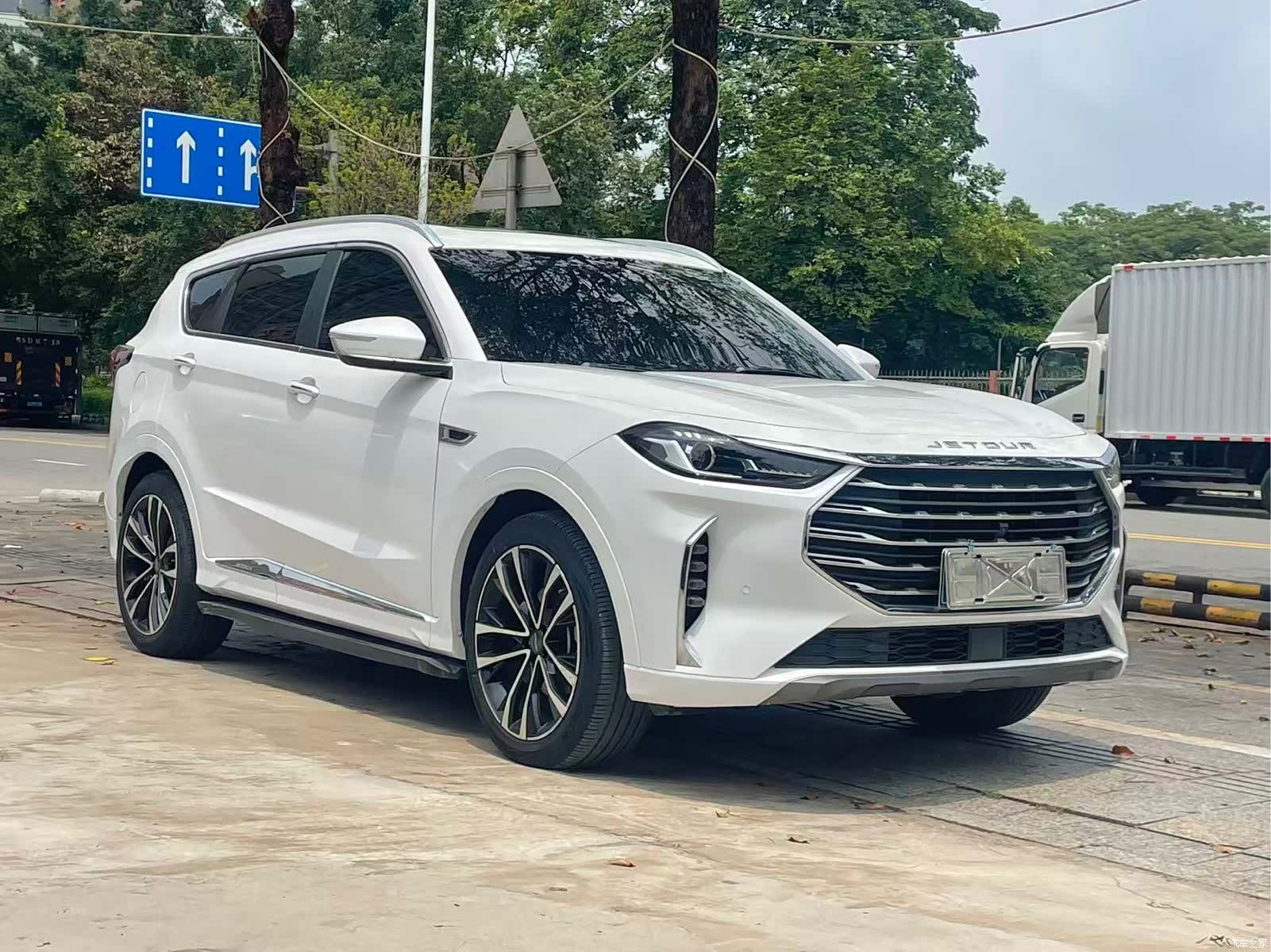 Jetour X70, 2021 3