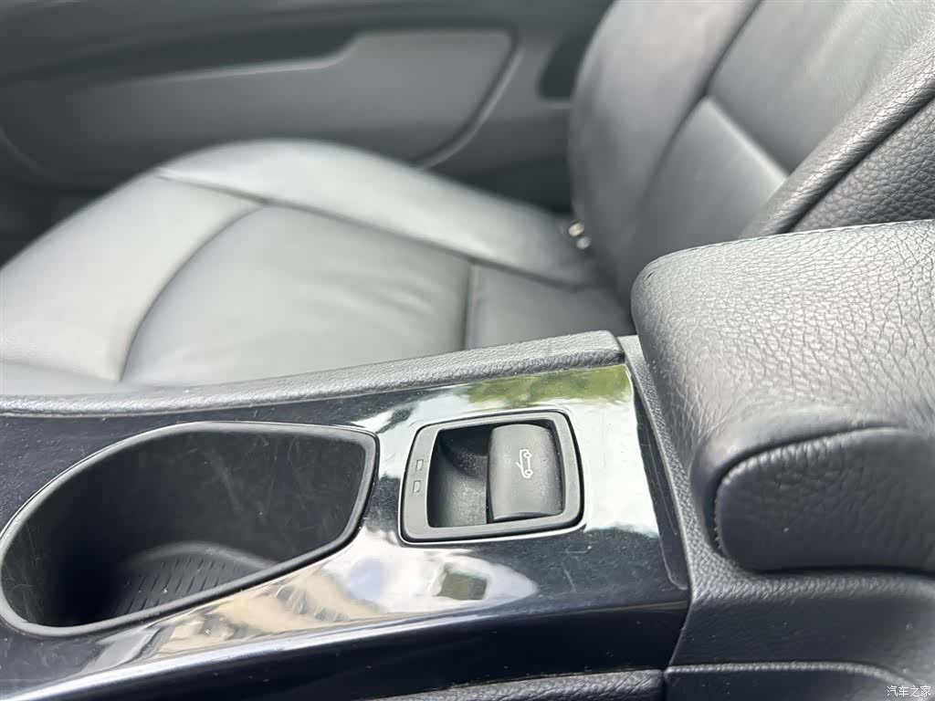 BMW 3 Series, 2010 17
