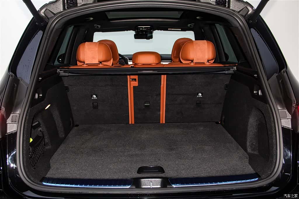 Mercedes-Benz GLC, 2025 33