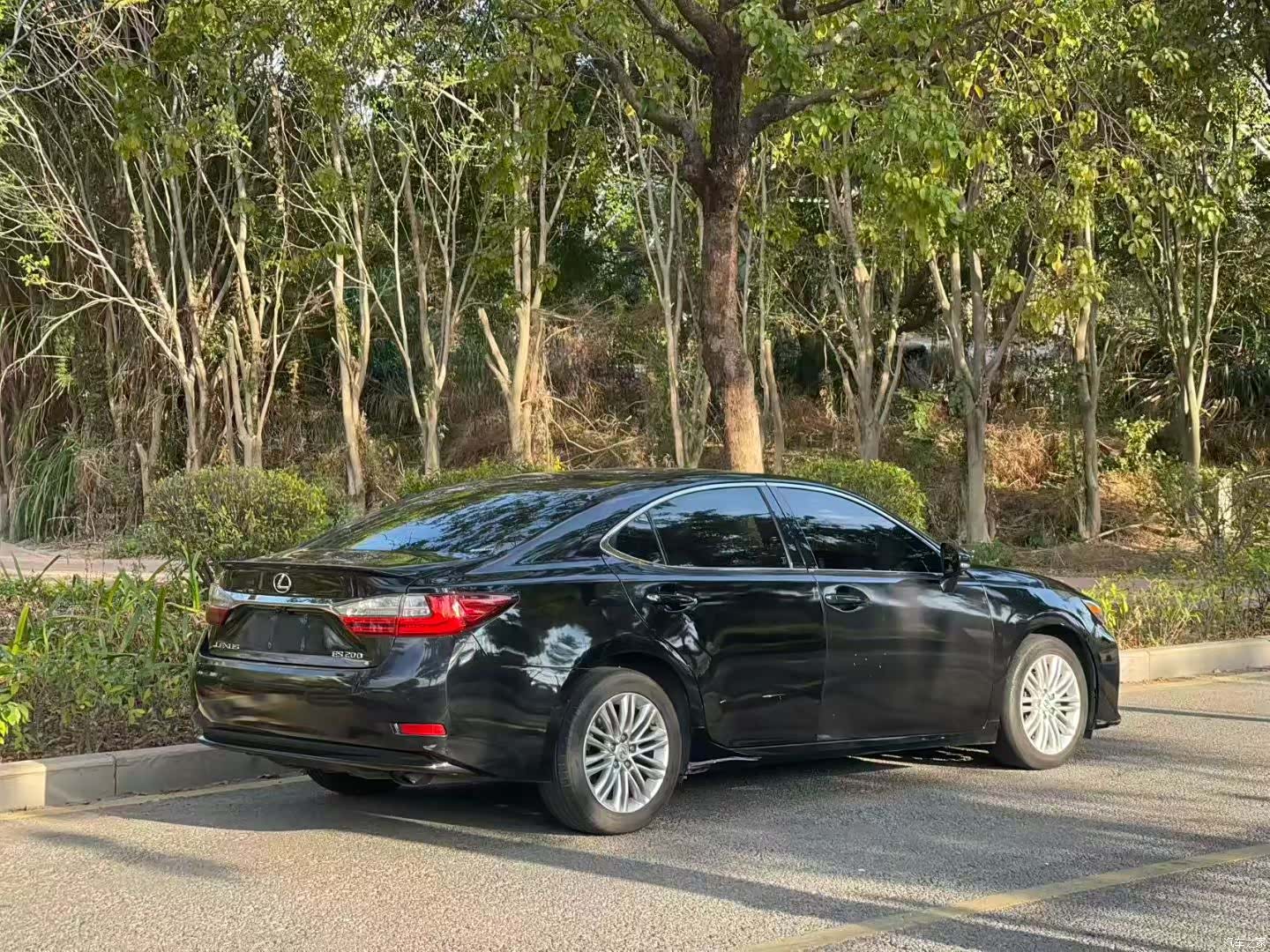 Lexus ES, 2016 4