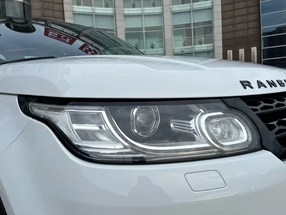 Land Rover Range Rover Sport Land Rover Range Rover Sport