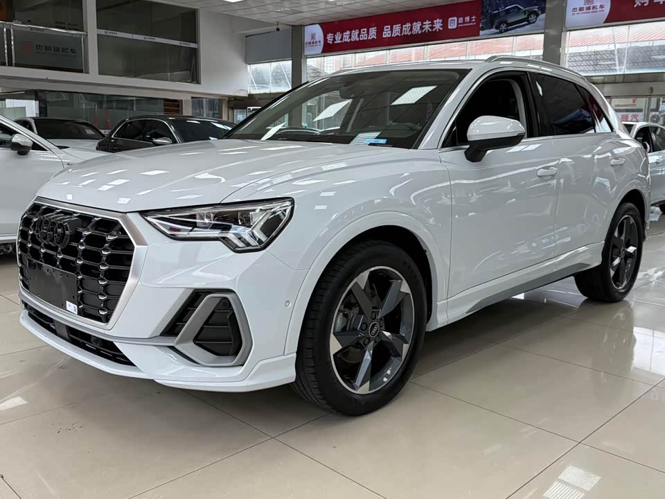 Audi Q3 Audi Q3