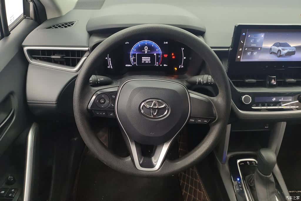 Toyota Frontlander, 2023 15
