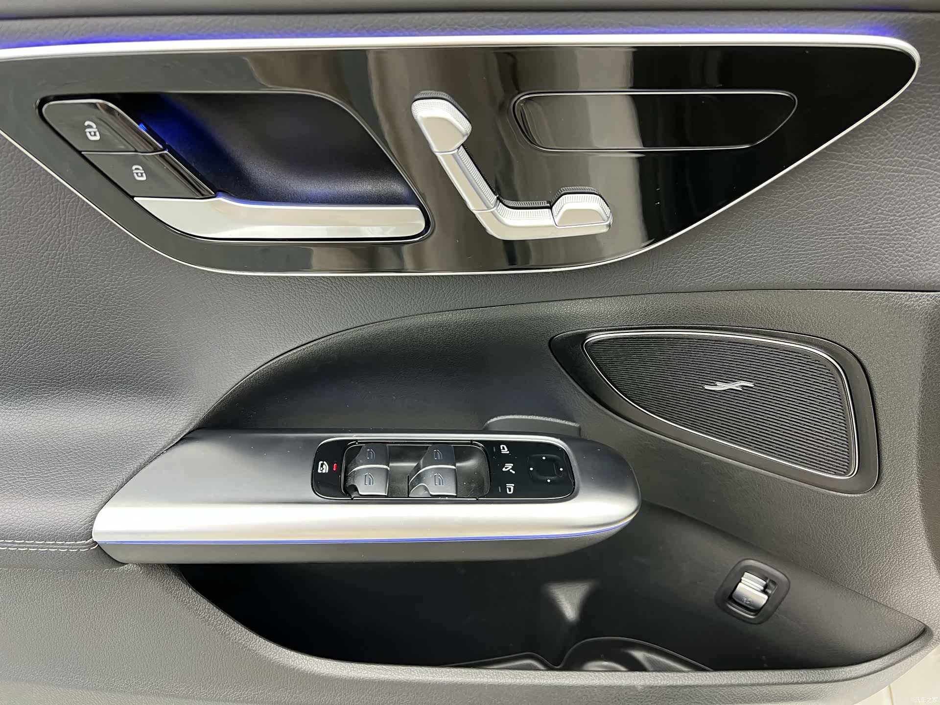 Mercedes-Benz C-Class, 2025 все фото