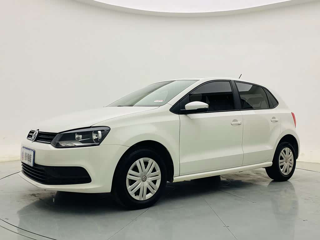 Volkswagen Polo 2016 1.4L MT