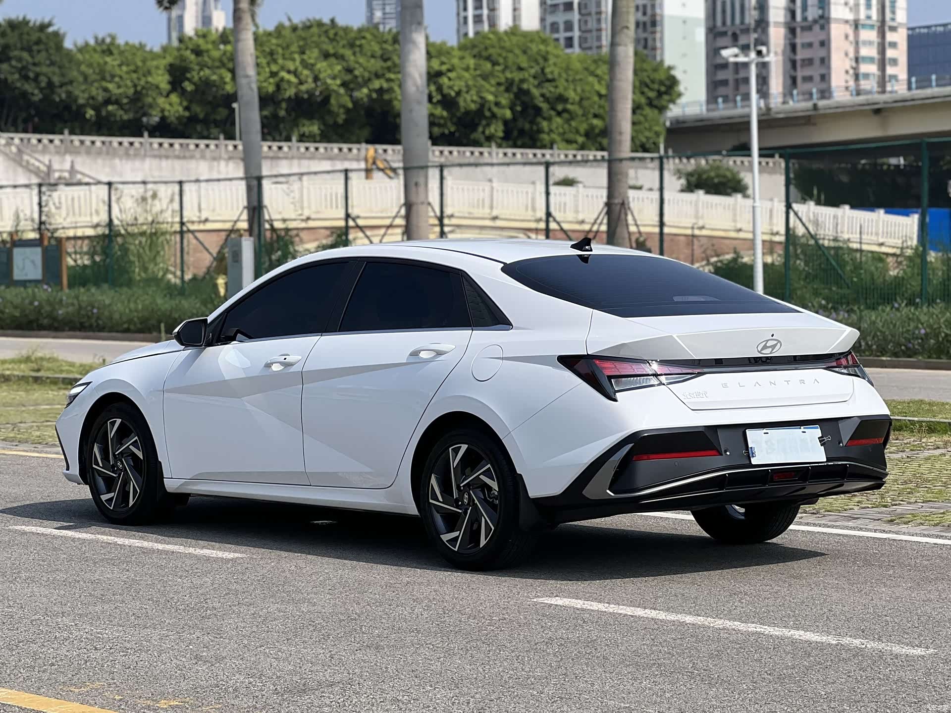 Hyundai Elantra, 2024 6
