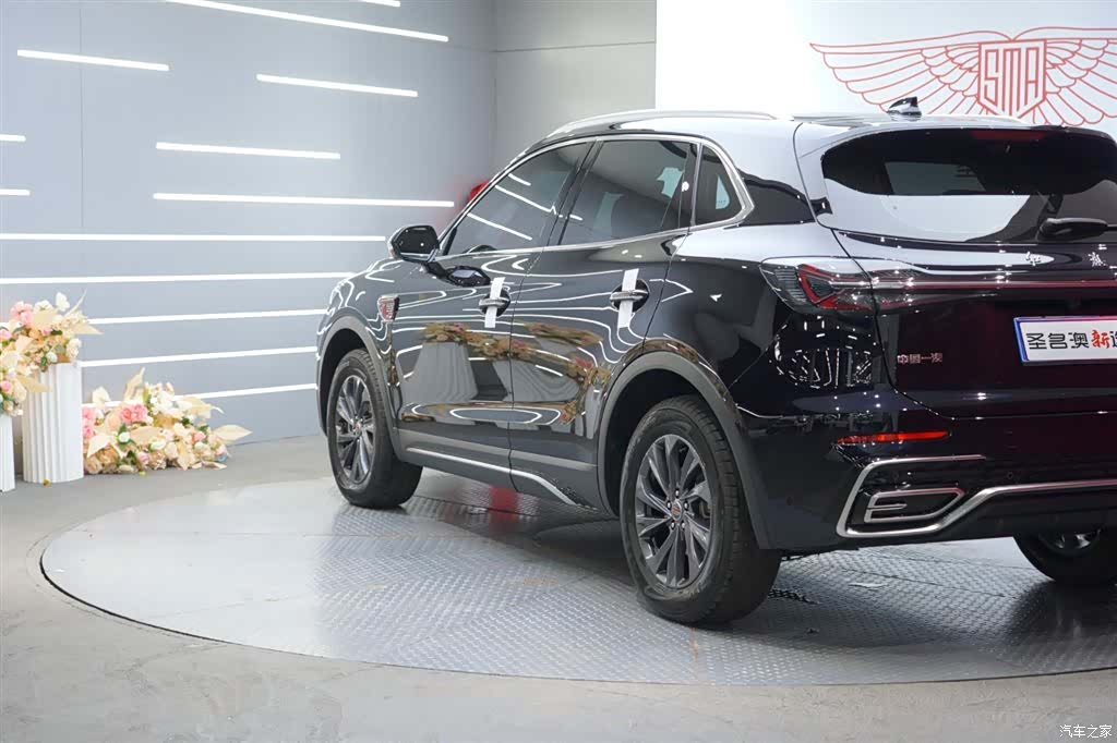 Hongqi HS5, 2025 8